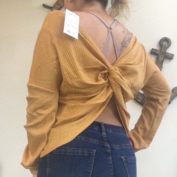 Mustard Waffle Top 🍁 - Picture 2 of 7